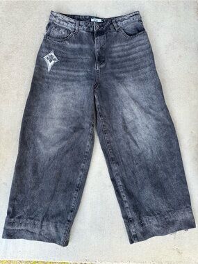 BAGGY Modern Graphic Wide Leg Denim Jorts Medium